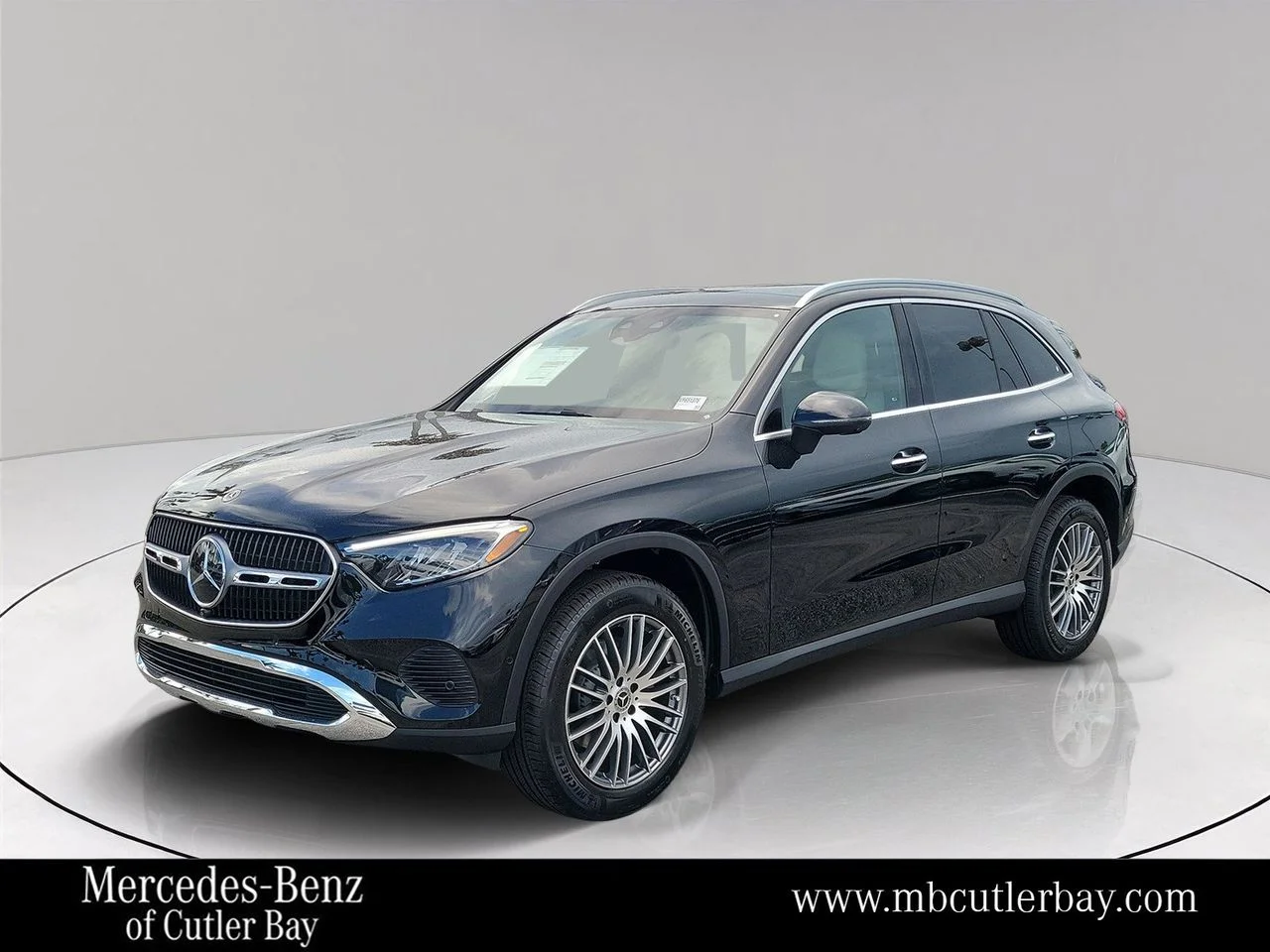 New 2027 Black Mercedes-Benz GLC 300 image 1