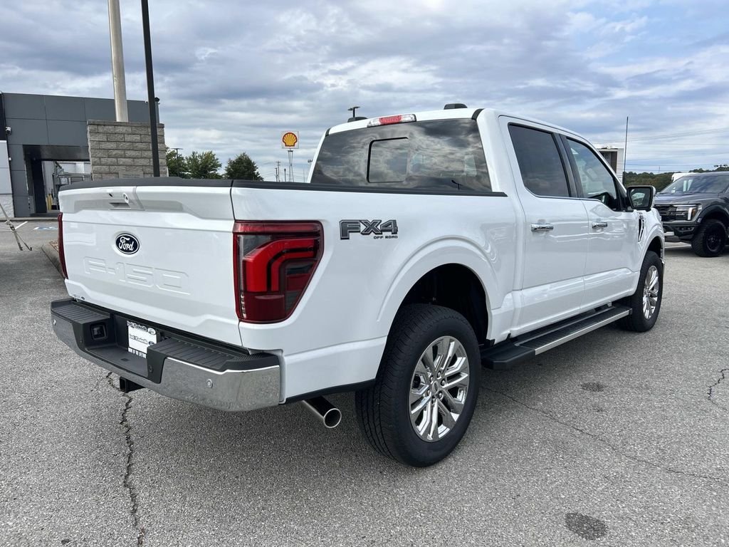 New 2026 Oxford White Ford Lariat® image 4