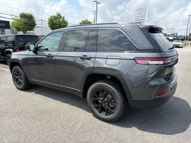 New 2026 Gray Jeep Altitude image 5