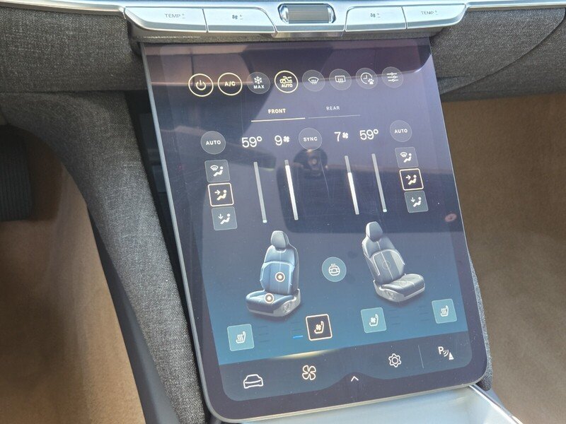 Used 2022  Lucid Grand Touring image 36