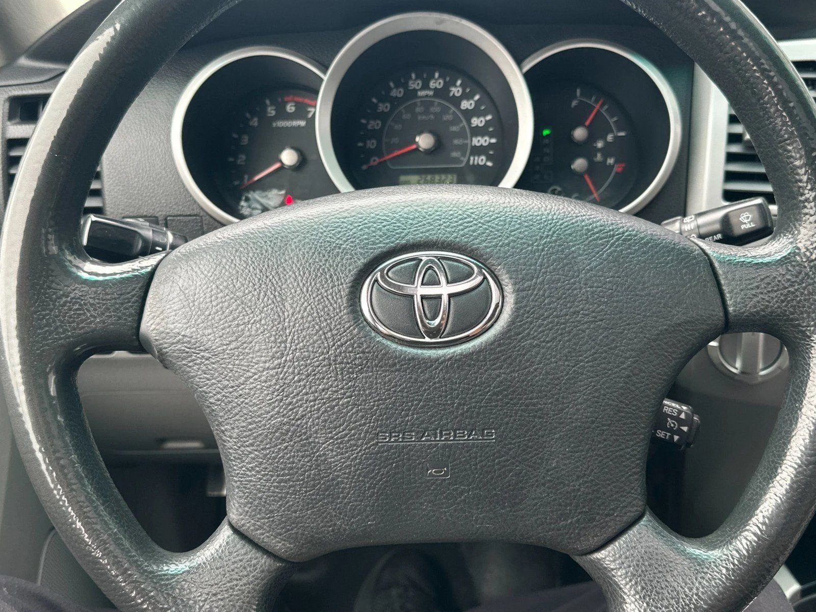Used 2006 Titanium Metallic Toyota SR5 image 19