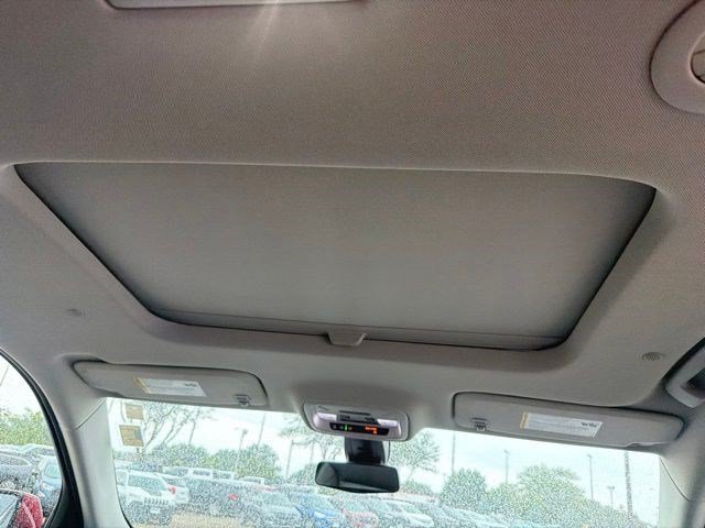 Used 2019 Cajun Red Tintcoat Chevrolet LT Leather image 28