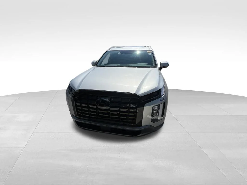 Used 2024 Silver Hyundai SEL image 39