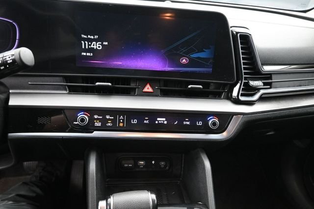 Used 2023 White Pearl Kia EX image 12