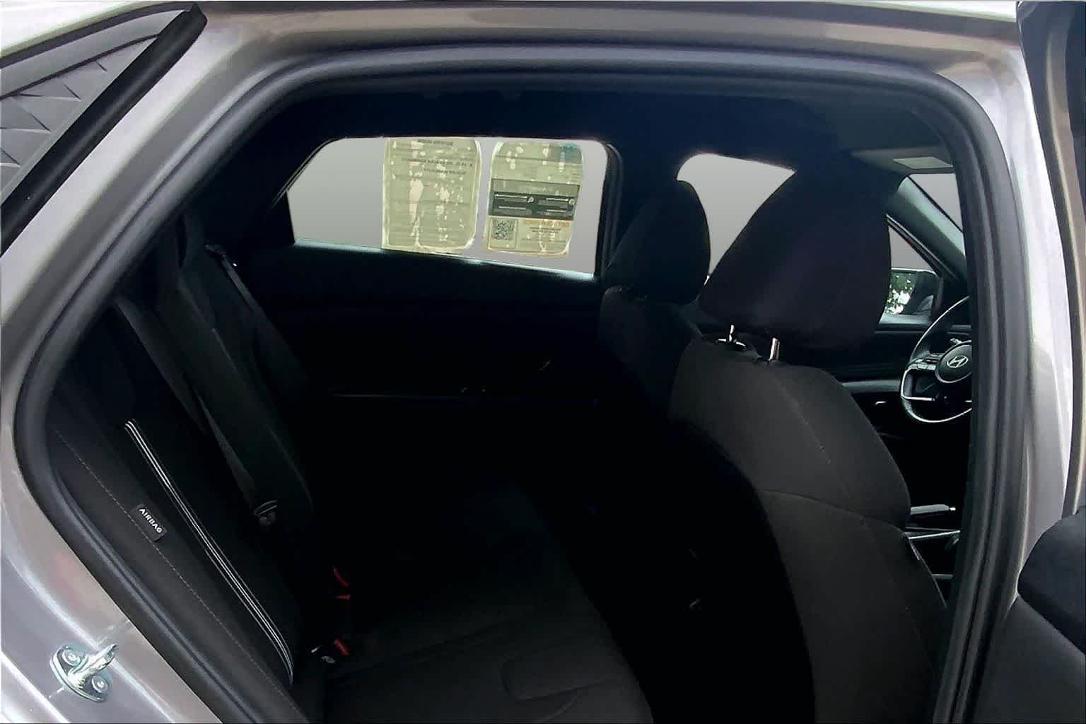 2025 Hyundai Elantra SEL - Photo 20