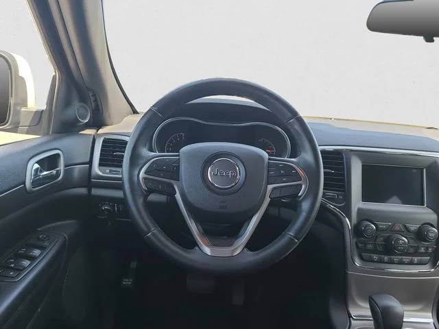 Used 2018 Bright White Jeep Laredo E image 12