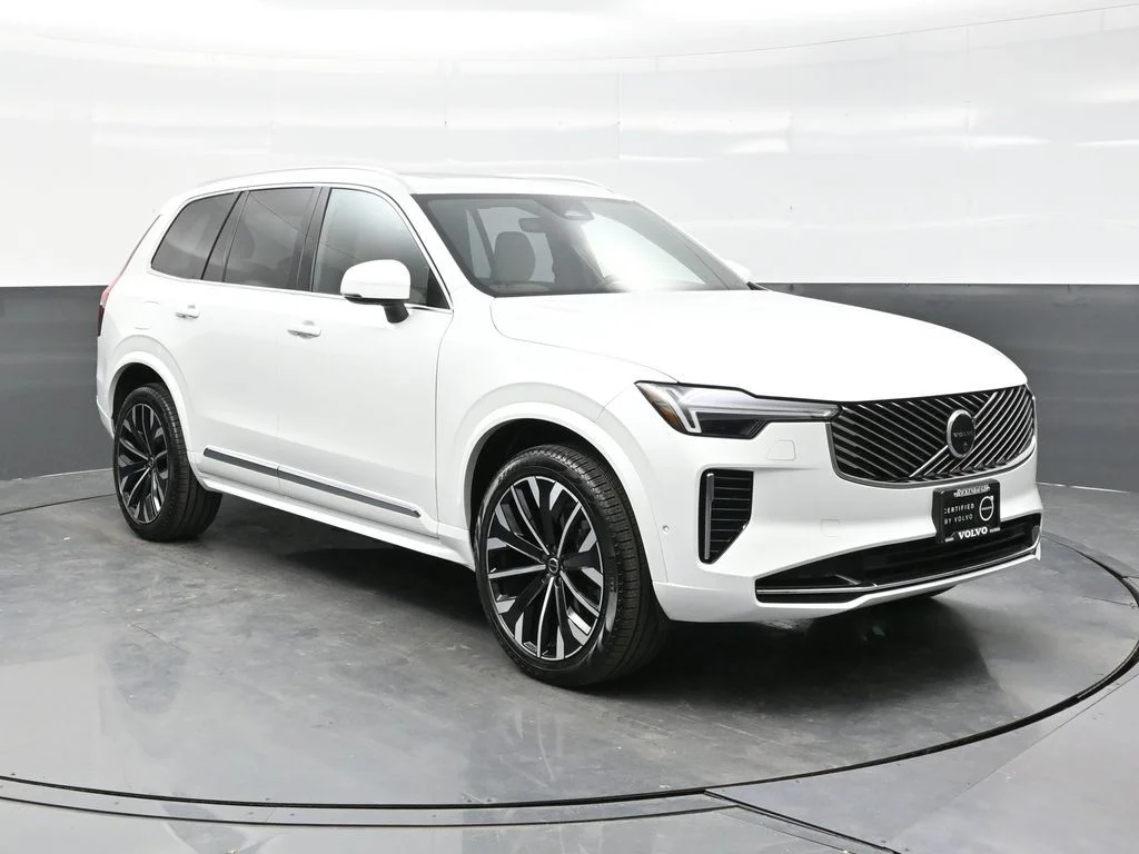 New 2026 Crystal White Volvo Plus image 1