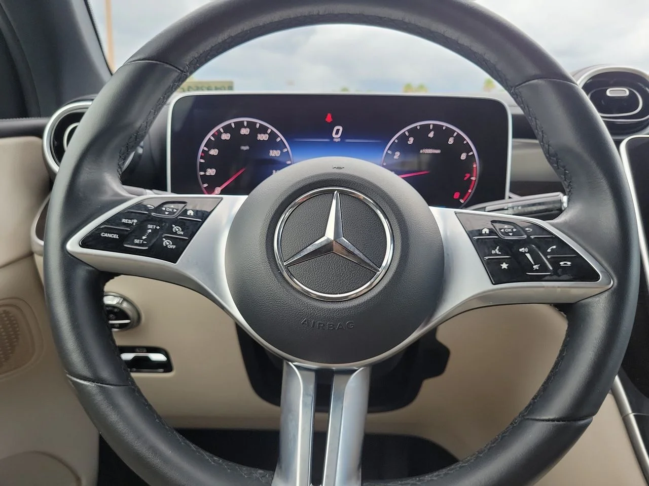 Certified Used 2023 White Mercedes-Benz GLC 300 image 32