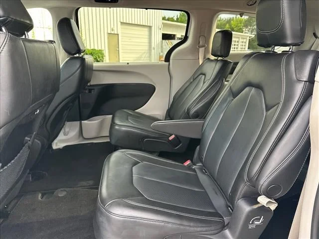 Used 2023 White Chrysler Touring L image 16
