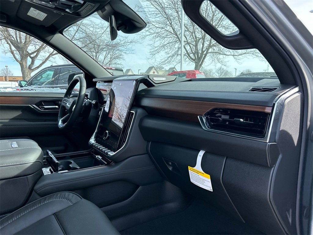 2026 GMC YUKON XL - Image 38