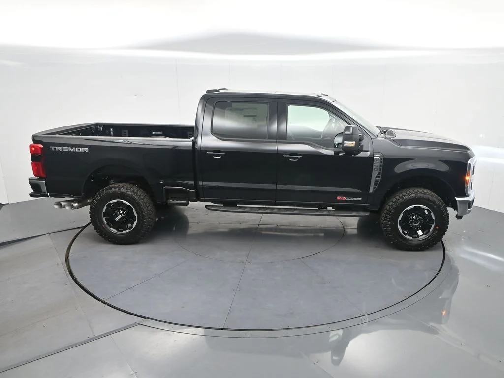 New 2026 Agate Black Metallic Ford F-250® Lariat® image 26