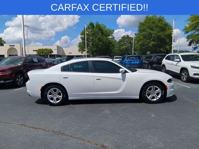 Used 2019 White Dodge SXT image 6