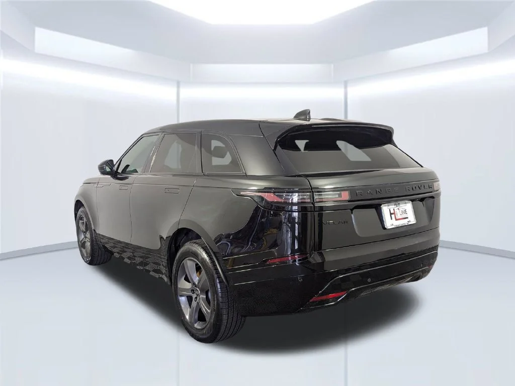Certified Used 2025 Black Land Rover Dynamic SE image 19