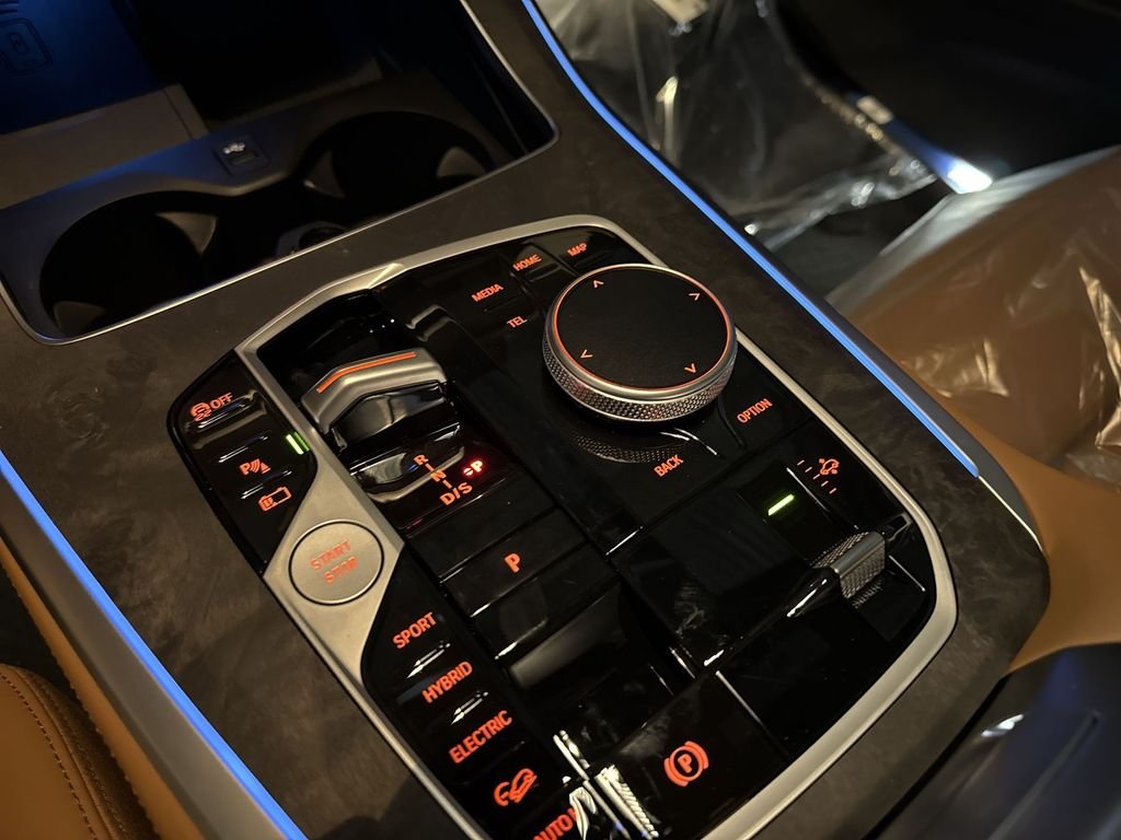 New 2026 Black Sapphire Metallic BMW xDrive50e image 20