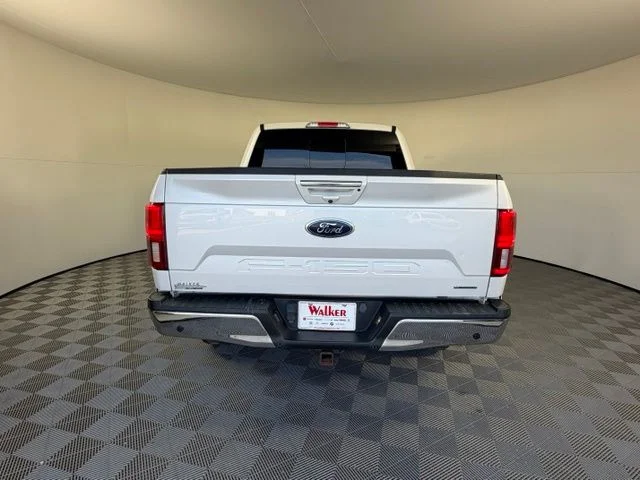 Used 2018 White Platinum Clearcoat Metallic Ford Lariat image 6