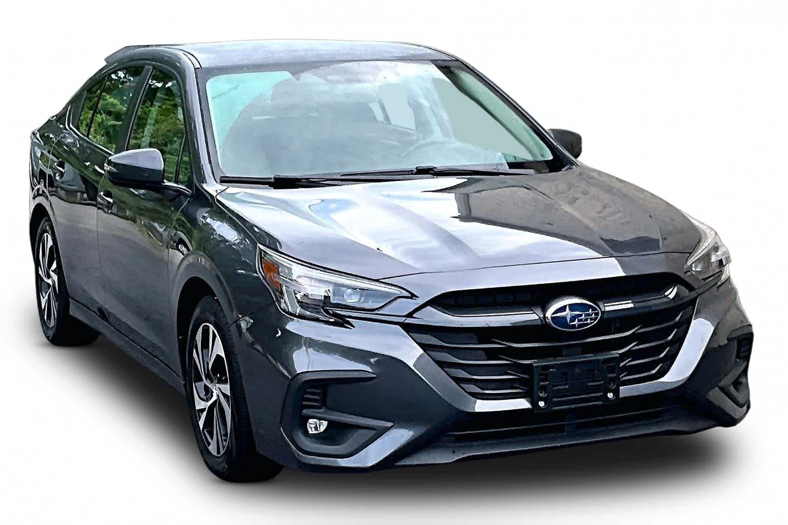 Used 2025 Magnetite Gray Metallic Subaru Premium image 3