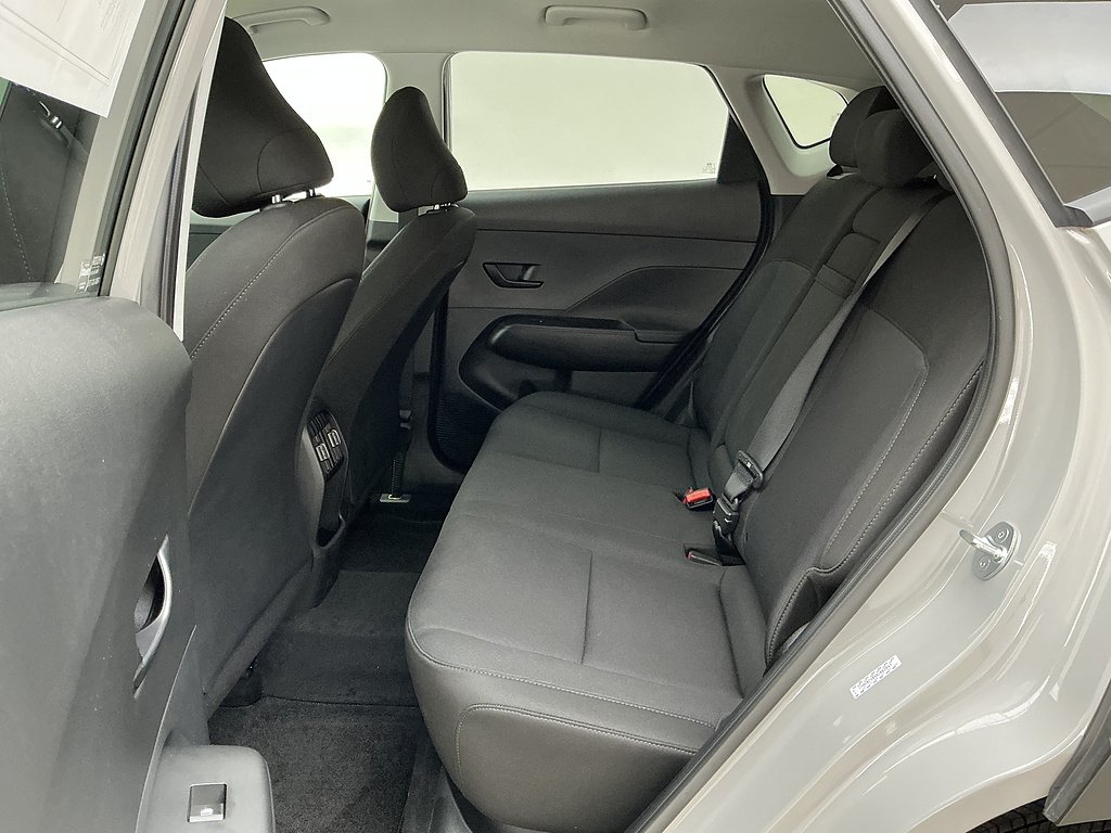 Used 2024 Cyber Gray Metallic Hyundai SEL image 18