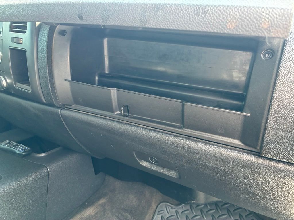 Used 2014 Silver Chevrolet LT image 33