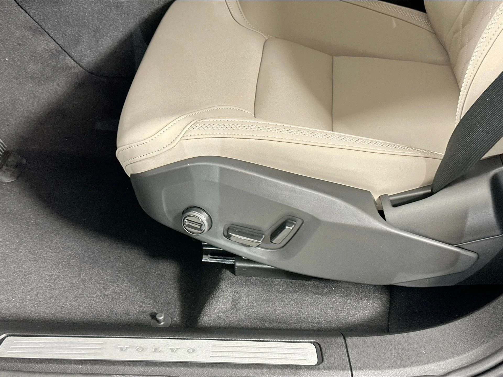 New 2026 Denim Blue Volvo Plus image 18