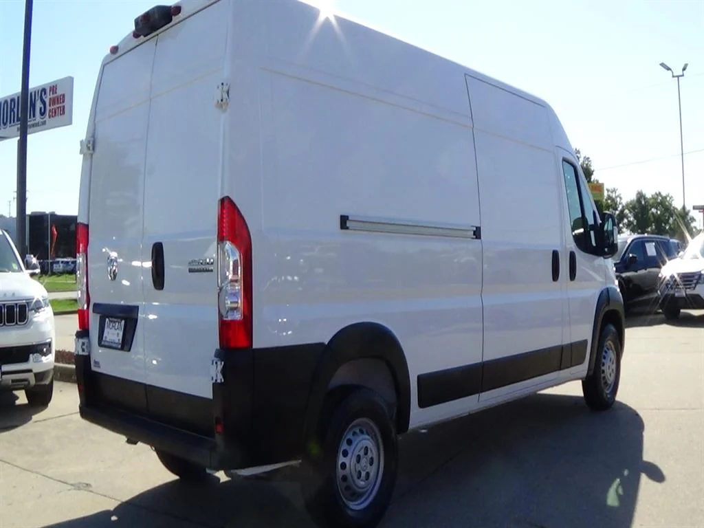 Used 2025 Bright White Clear Coat (pw7) RAM Tradesman 2500 image 6