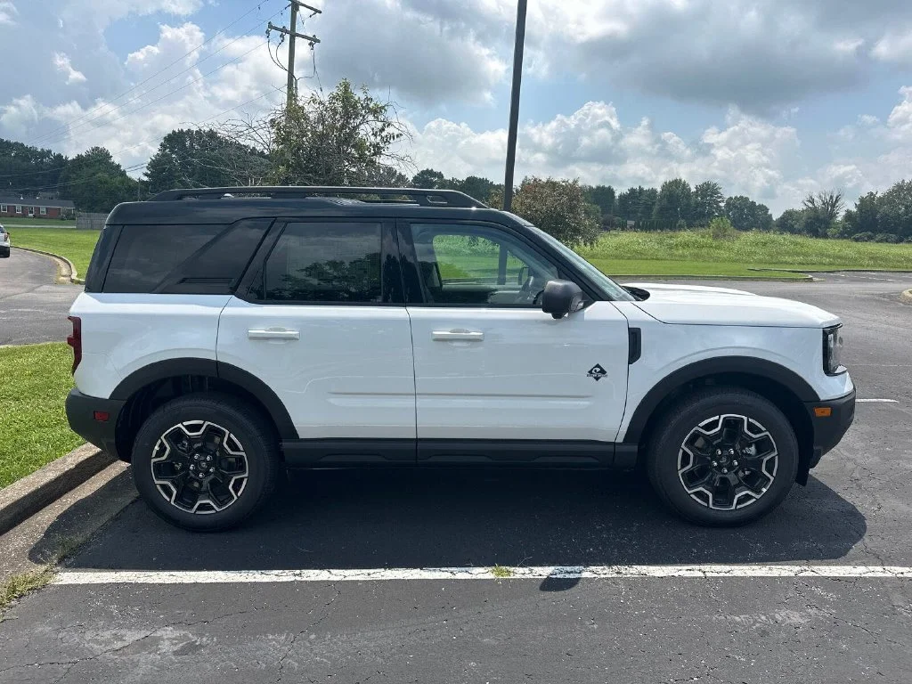 New 2026 White Ford Outer Banks image 14