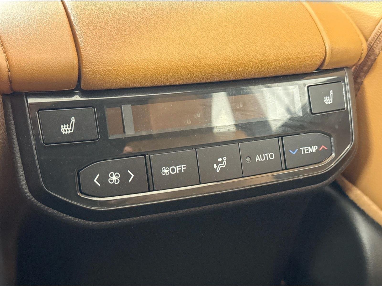 Used 2024 Blueprint Toyota Platinum image 39