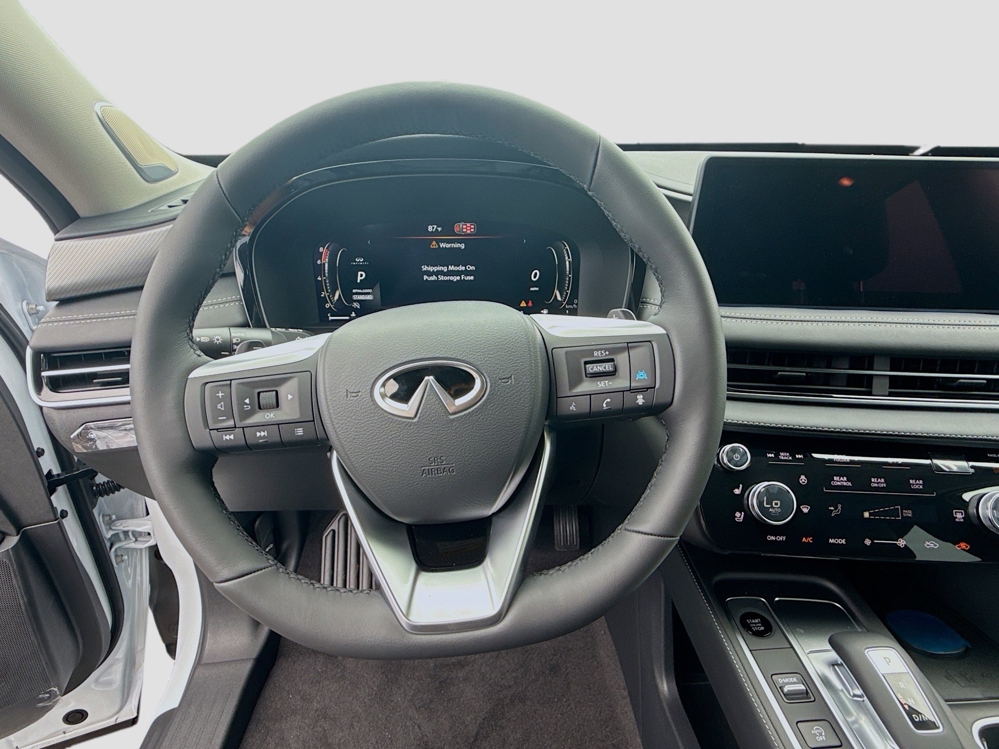 New 2027 RADIANT WHITE INFINITI Luxe FWD image 10