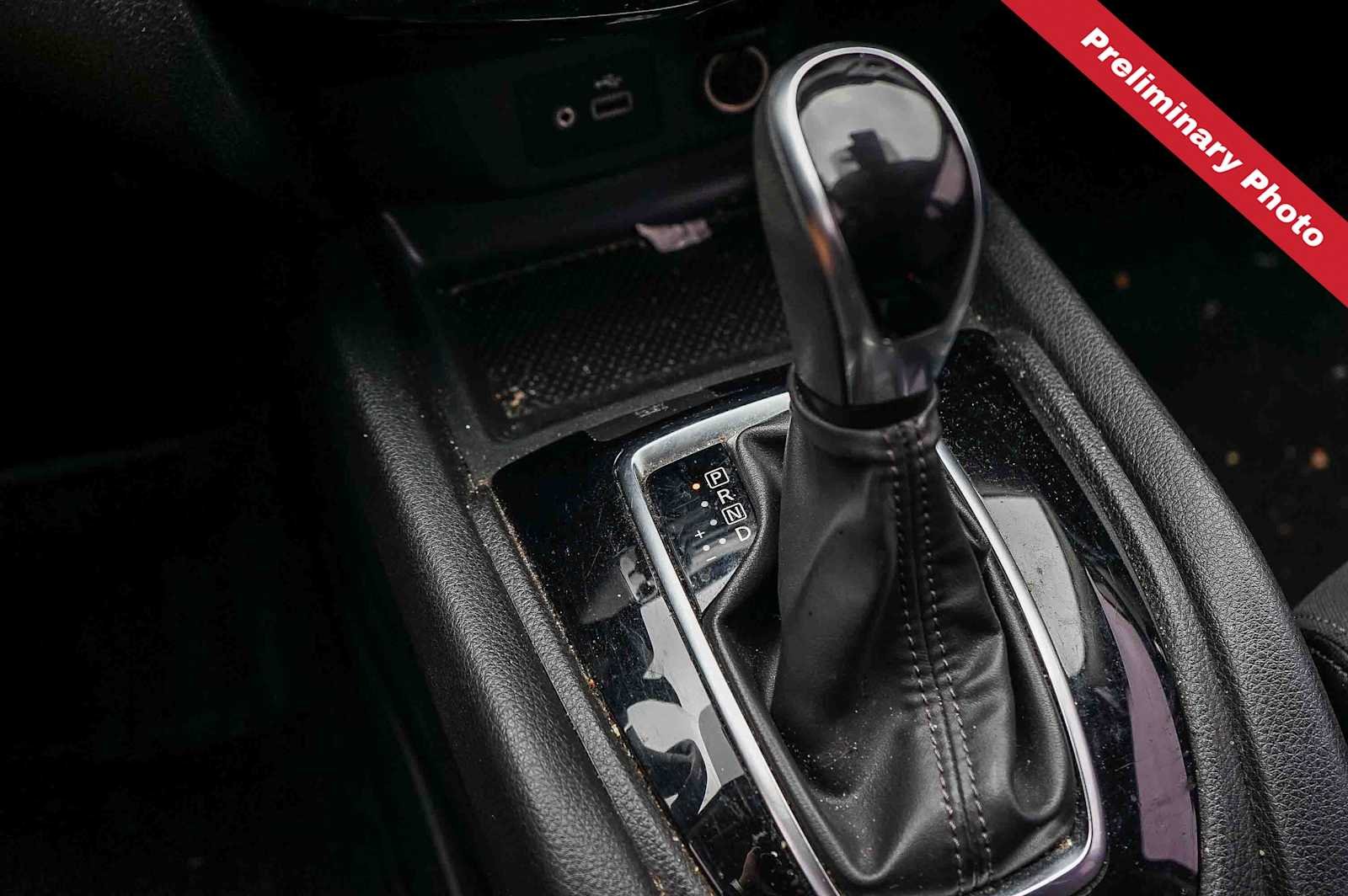 Used 2020 Scarlet Ember Tintcoat Nissan SV image 14
