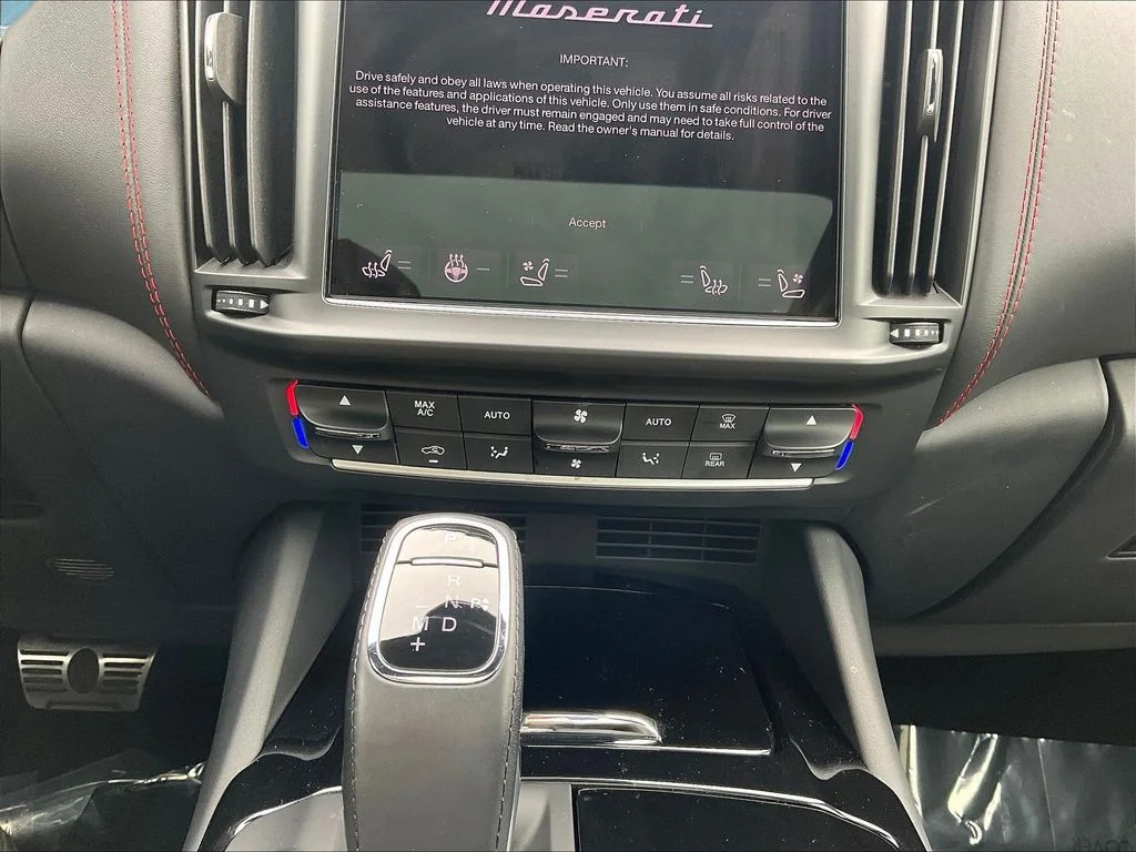 Used 2024 Bianco Maserati Modena image 15