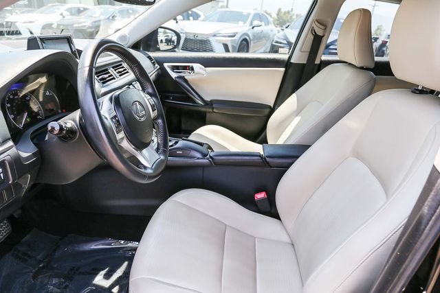 Used 2013 Black Lexus 200h image 22