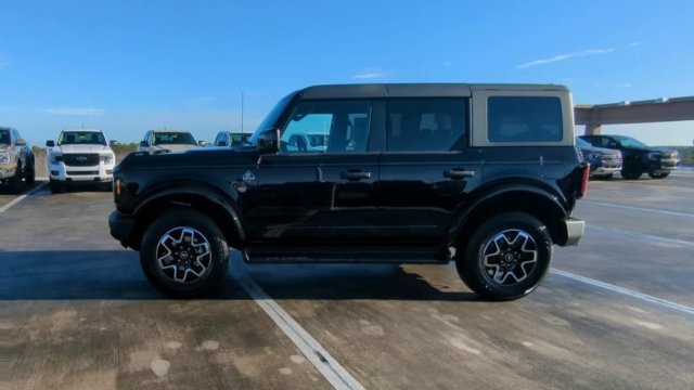 New 2026 Shadow Black Ford Outer Banks® image 81