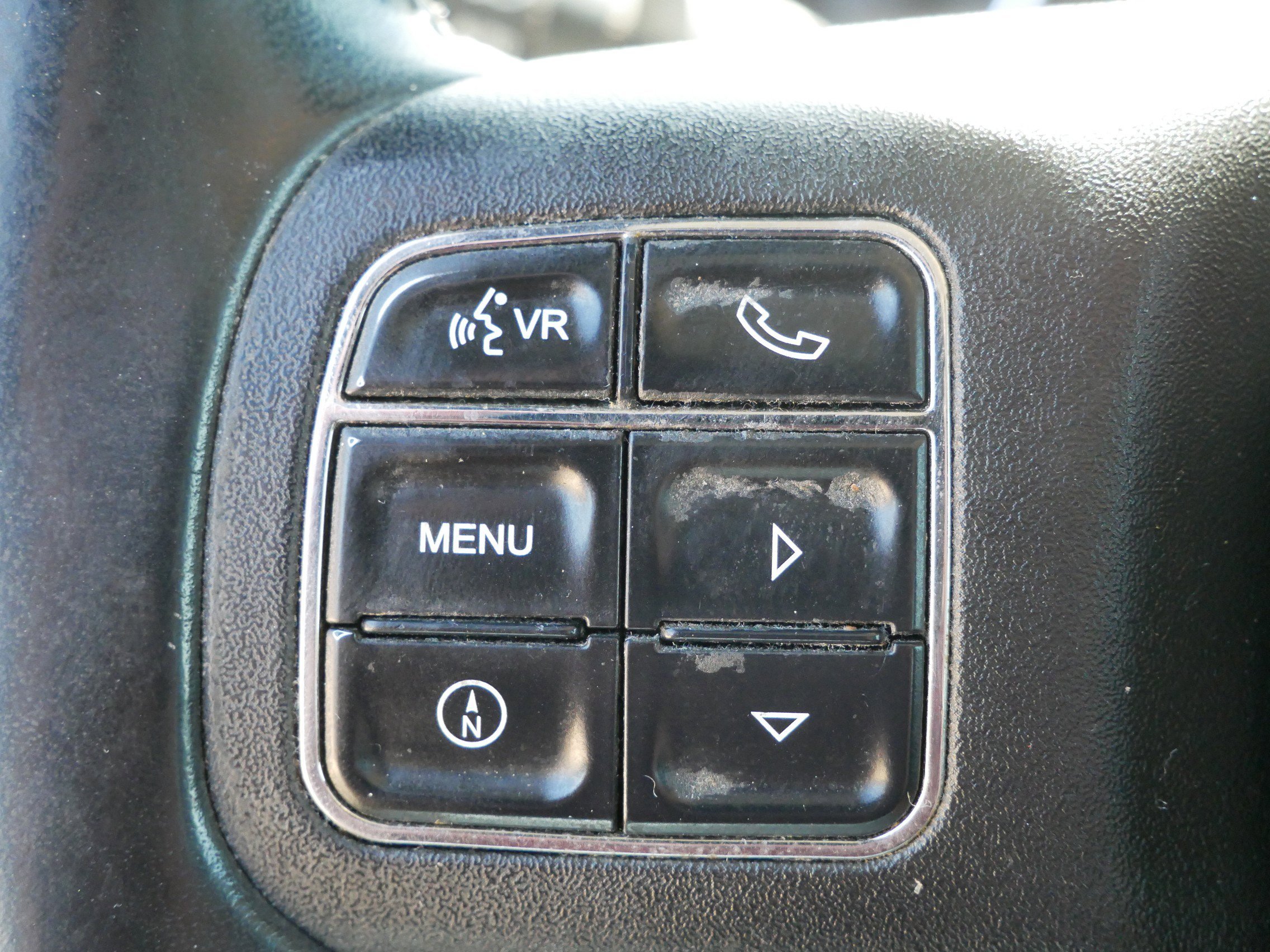 Used 2011 Natural Green Pearl Jeep Sahara image 19