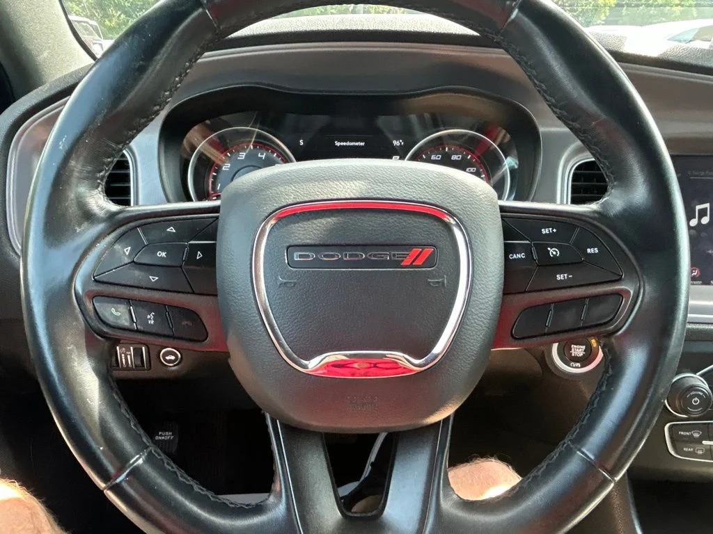 Used 2023 Granite Crystal Clearcoat Metallic Dodge SXT image 22