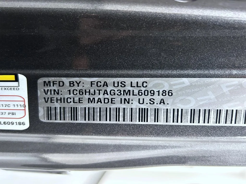Used 2021 Gray Jeep Willys image 24