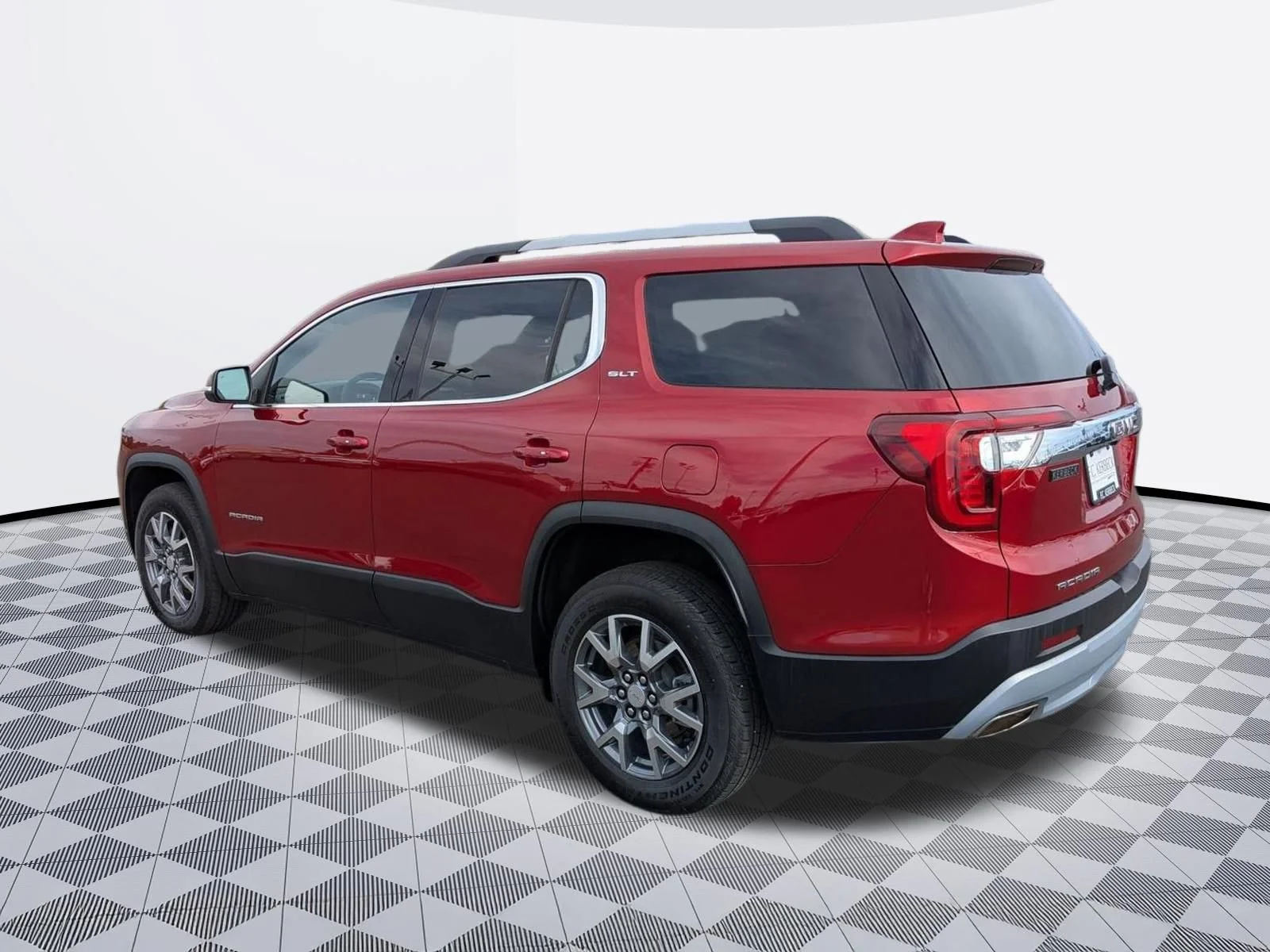 Used 2023 Volcanic Red Tintcoat GMC SLT image 7