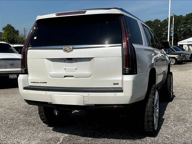 Used 2019 White Cadillac Platinum Edition image 4