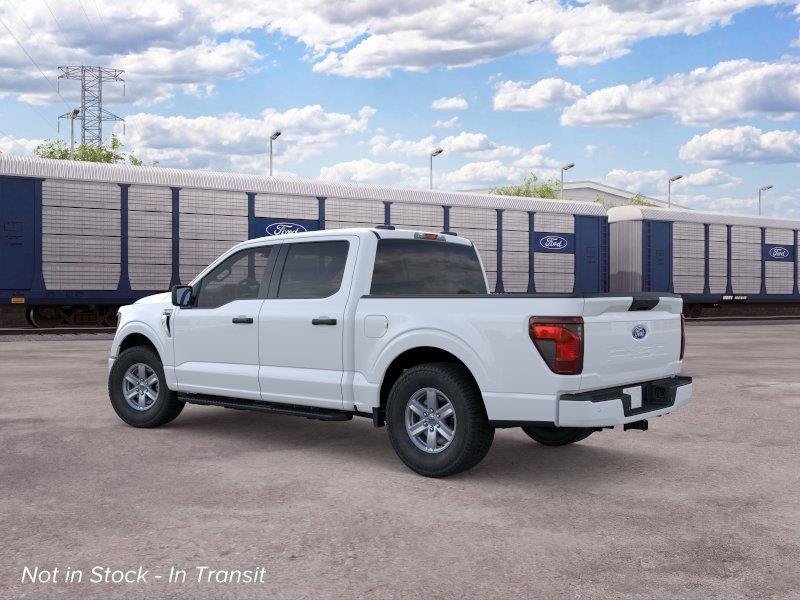 New 2026 Oxford White Ford XLT image 4