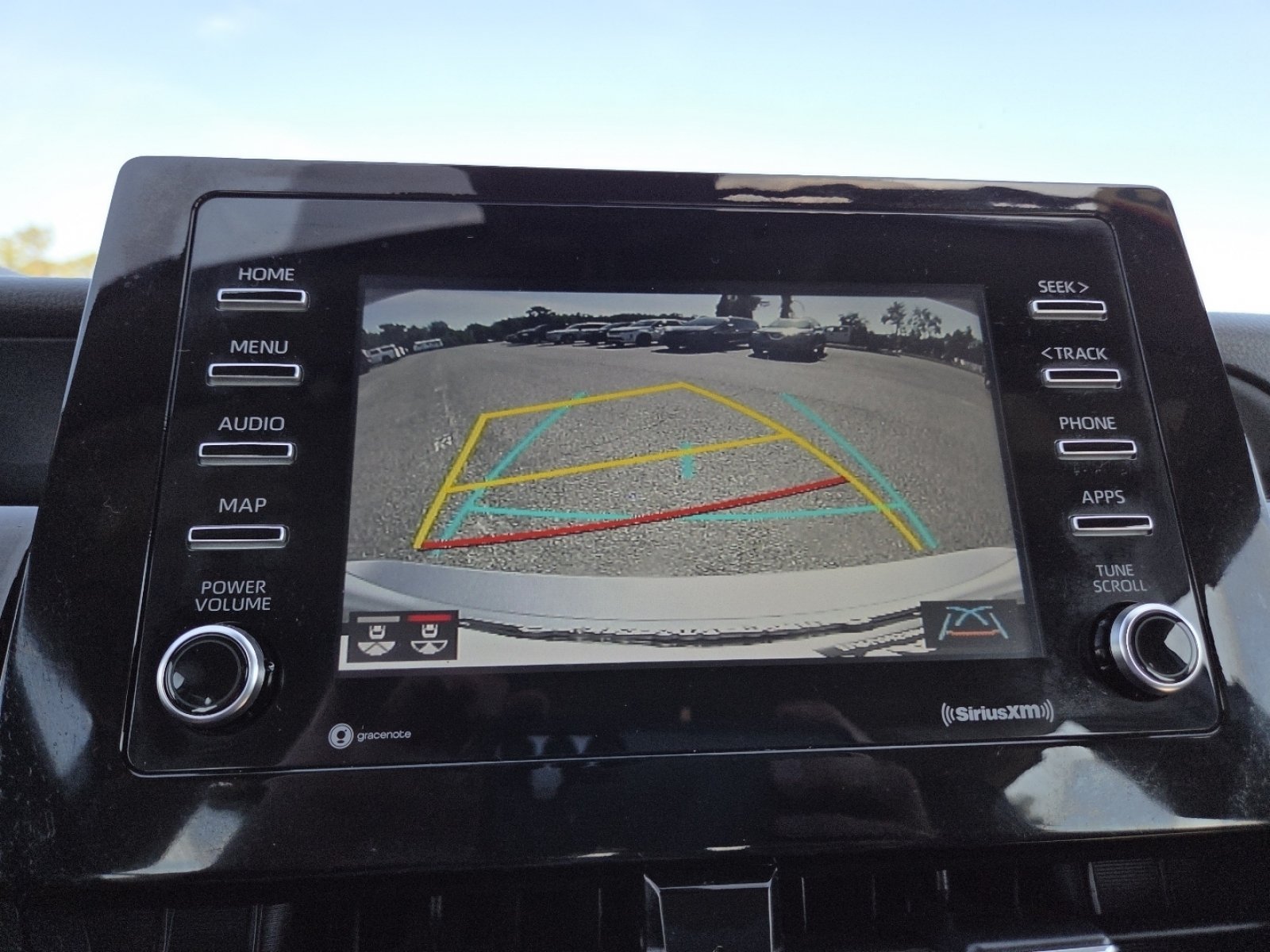 2023 Toyota Camry SE - Photo 8
