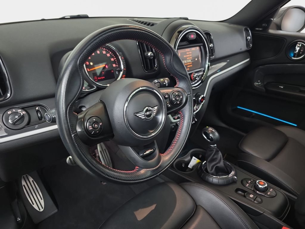 Used 2017 Light White MINI Base image 18