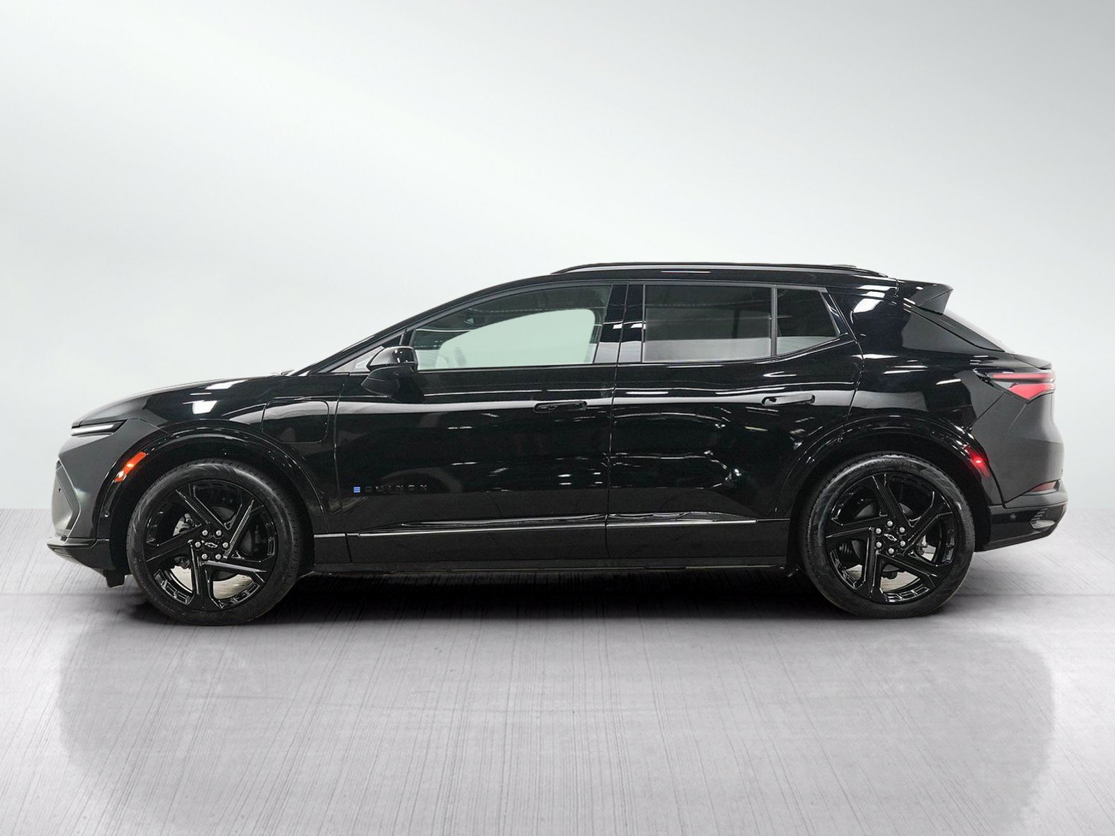 Used 2024 Chevrolet Equinox EV Launch Edition with VIN 3GN7DNRPXRS224700 for sale in White Bear Lake, MN