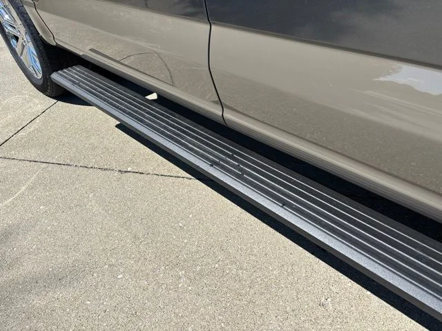 New 2026 Carbonized Gray Metallic Ford King Ranch® image 13