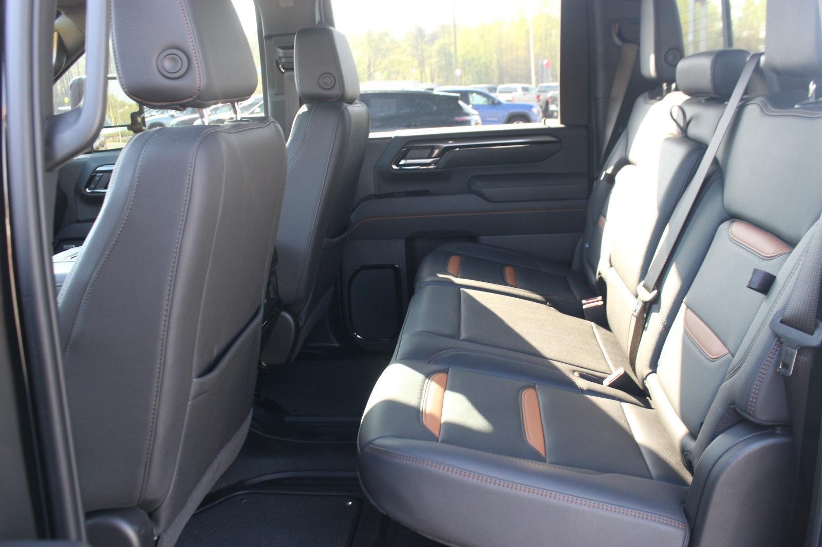 Used 2025 Onyx Black GMC AT4 image 34