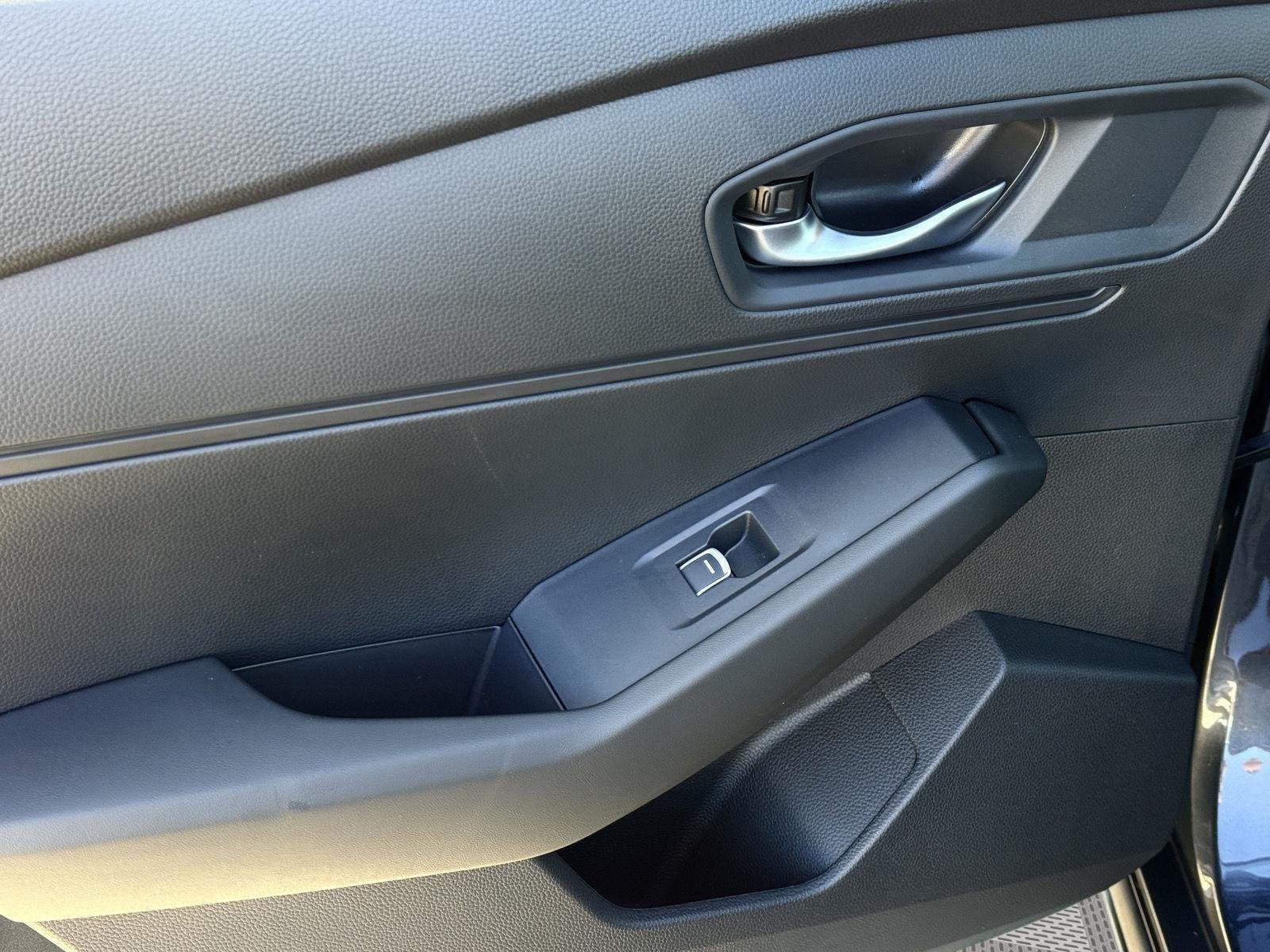 New 2026 Meteorite Gray Metallic Honda SE image 18