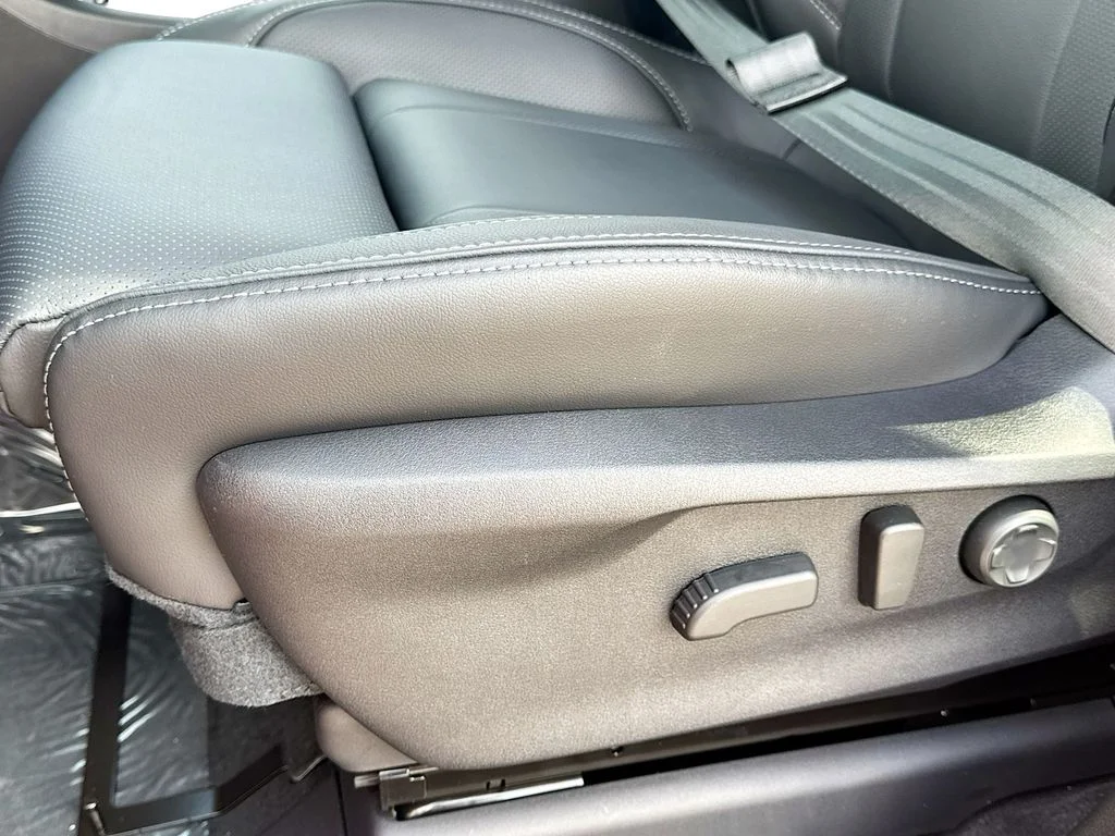 2026 Subaru Ascent Limited - Photo 23