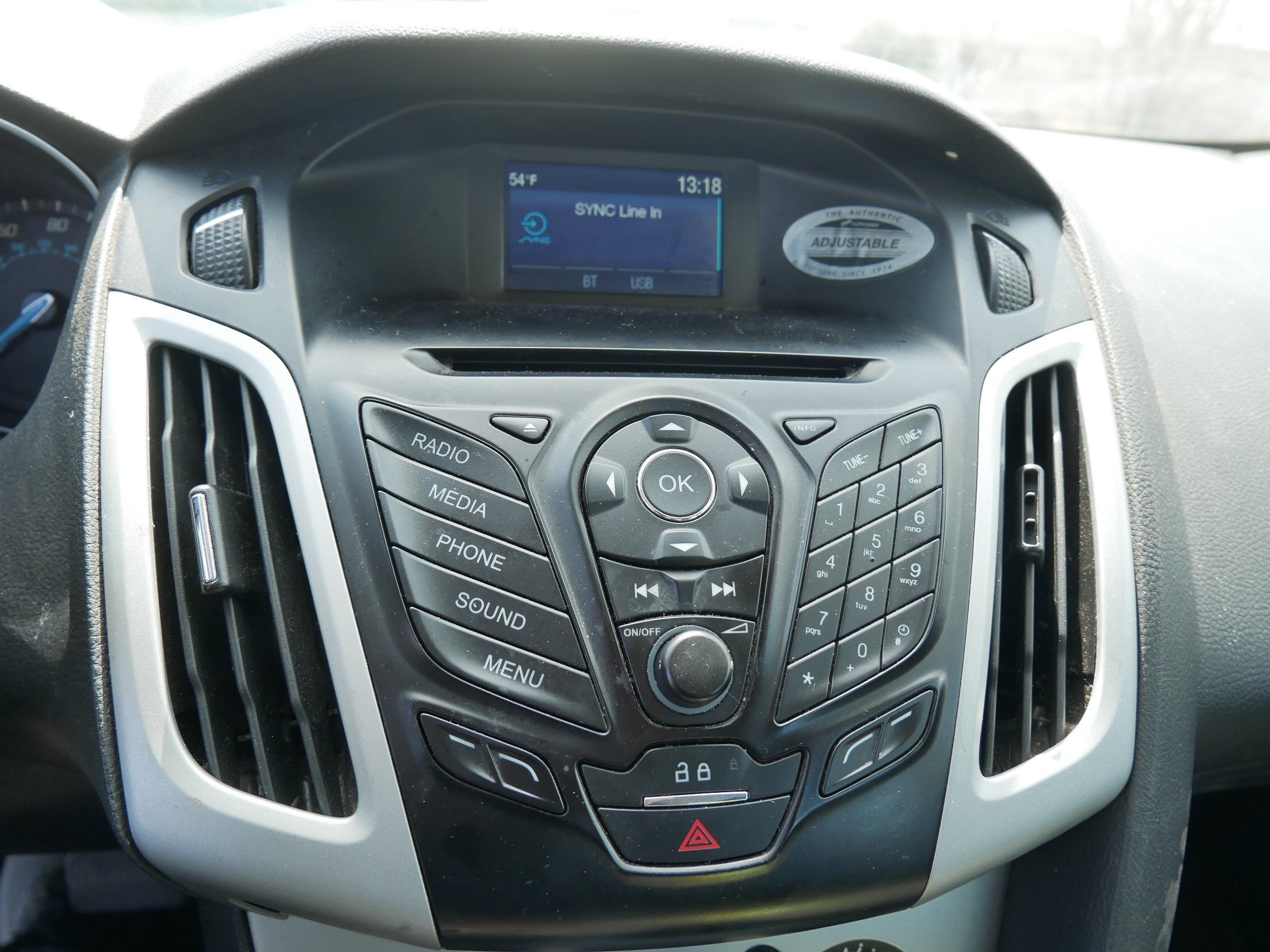 Used 2014 Race Red Ford SE image 18