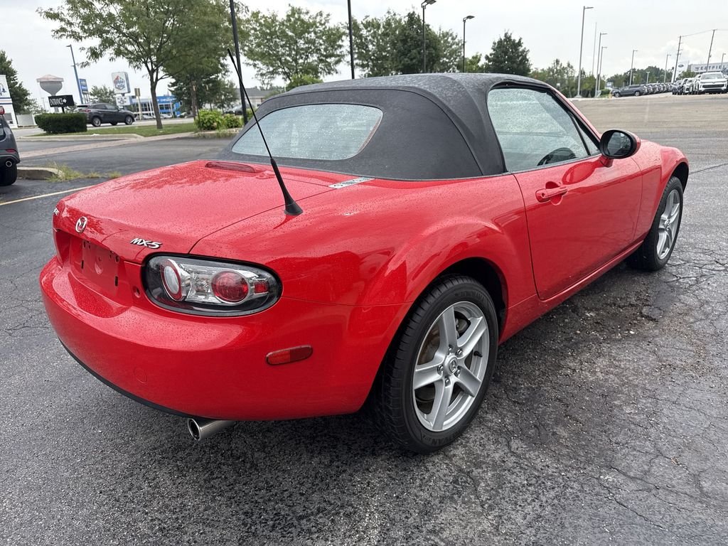 Used 2006 Red Mazda Base image 3