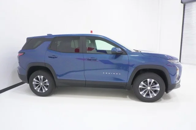 New 2027 Lakeshore Blue Metallic Chevrolet LT image 4