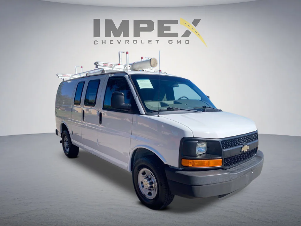 Used 2014 SUMMIT WHITE Chevrolet  image 7