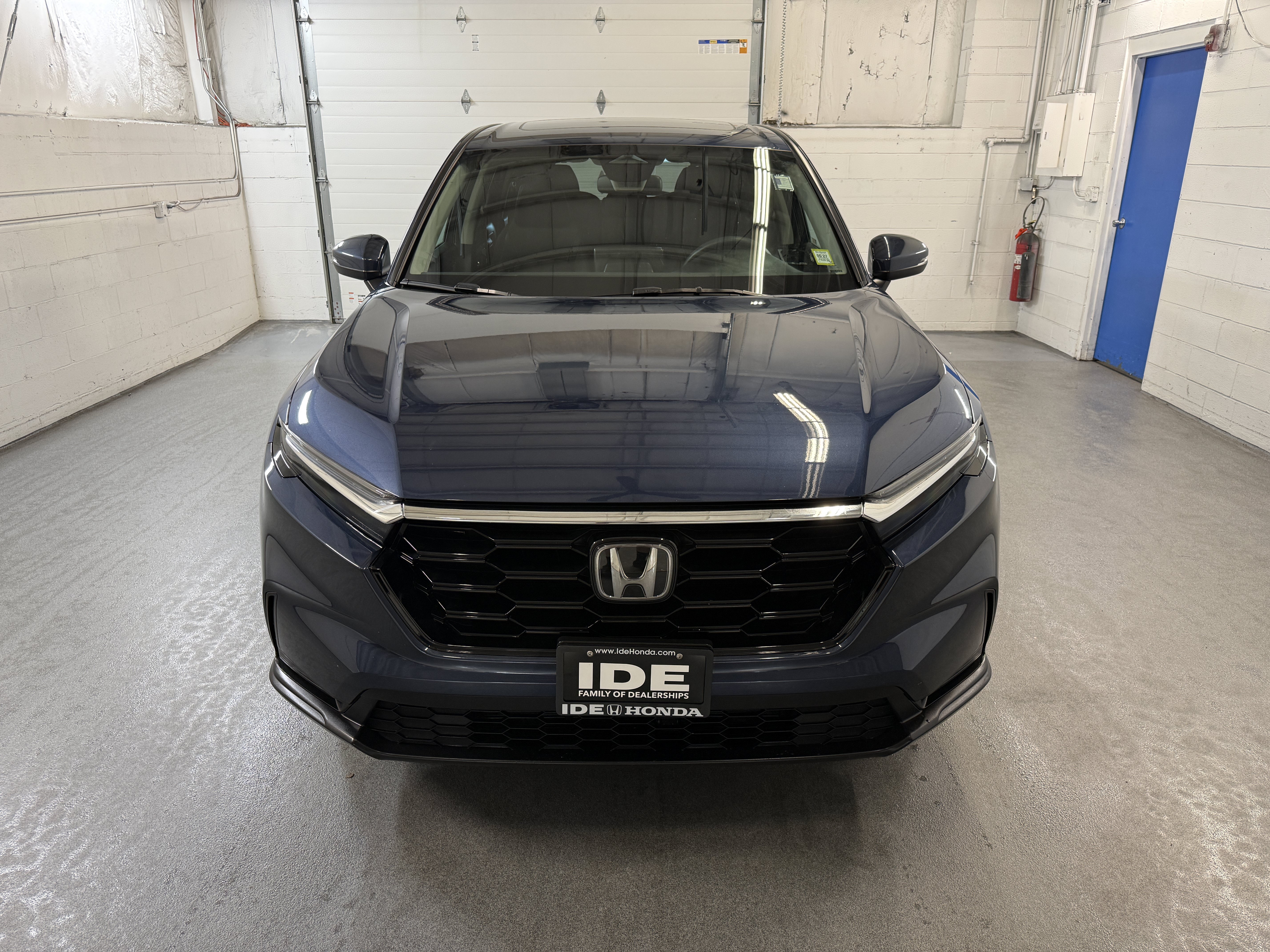 Used 2023 Still Night Pearl Honda EX image 3