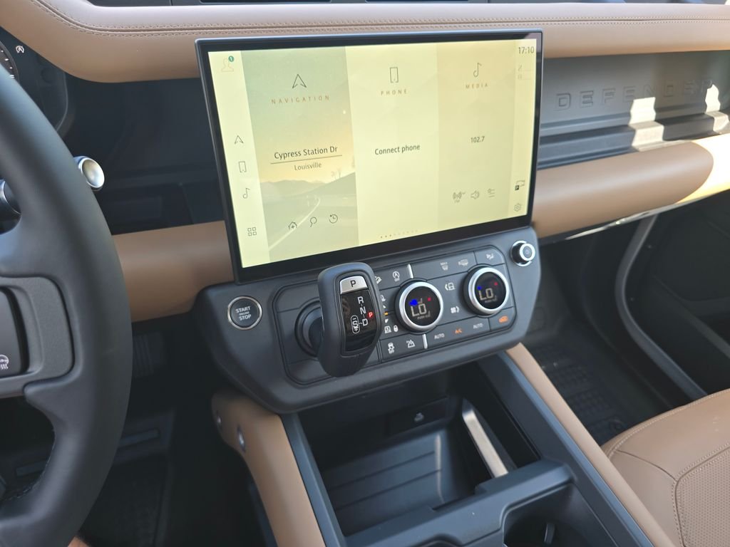 New 2026 Fuji White Land Rover S image 21